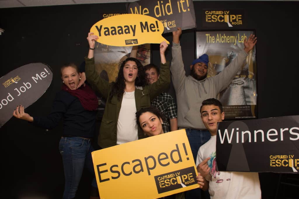 Captured LV Escape Room - Escape room website-14